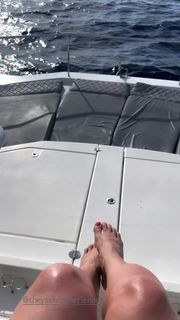 Ludwika Paleta feet photo thumbnail