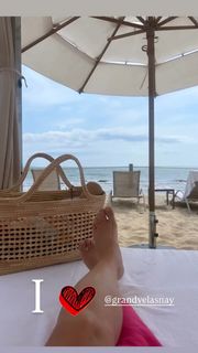 Ludwika Paleta feet photo thumbnail