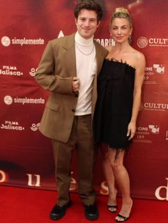 Ludwika Paleta feet photo thumbnail