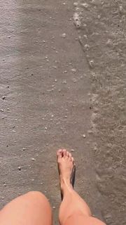 Ludwika Paleta feet photo 9
