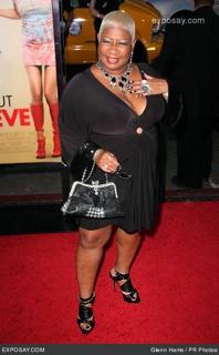 Luenell feet photo 4