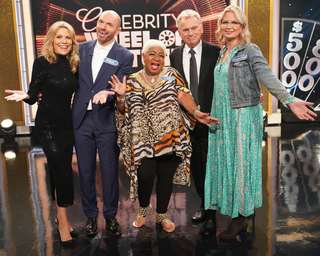 Luenell feet photo 4