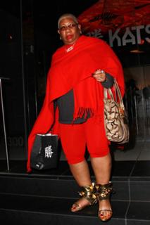 Luenell feet photo 9