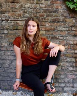 Luisa Neubauer feet photo 17