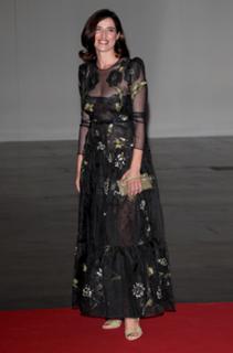 Luisa Ranieri feet photo thumbnail