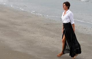 Luisa Ranieri feet photo thumbnail