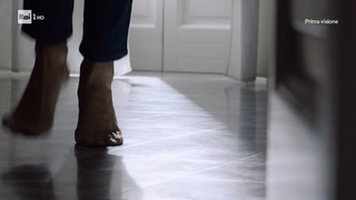 Luisa Ranieri feet photo thumbnail