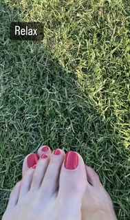 Luisa Ranieri feet photo thumbnail
