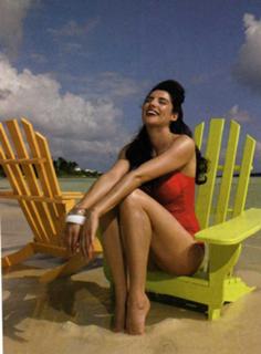 Luisa Ranieri feet photo thumbnail