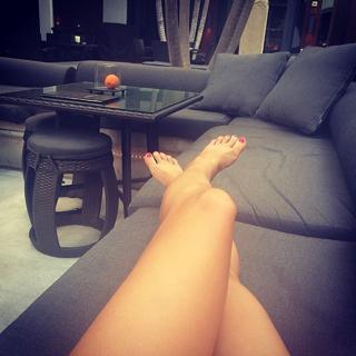 Luisa Zissman feet photo thumbnail