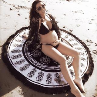 Luisa Zissman feet photo thumbnail