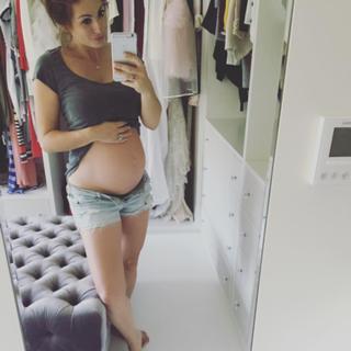 Luisa Zissman feet photo thumbnail