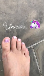 Luisa Zissman feet photo thumbnail