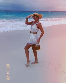 Luisa Zissman feet photo thumbnail