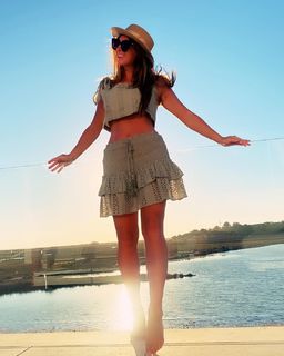 Luisa Zissman feet photo thumbnail