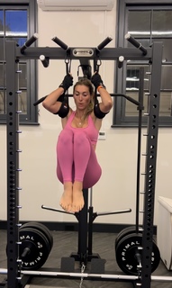 Luisa Zissman feet photo thumbnail