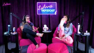 Luisa Zissman feet photo thumbnail