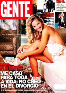 Luisana Lopilato feet photo thumbnail