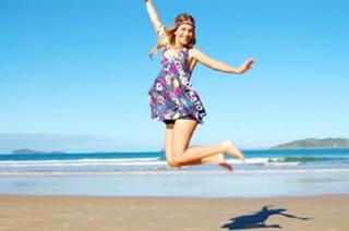 Luisana Lopilato feet photo thumbnail