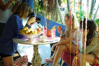 Luisana Lopilato feet photo thumbnail
