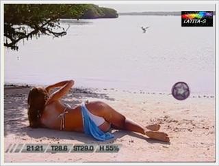 Luisana Lopilato feet photo thumbnail