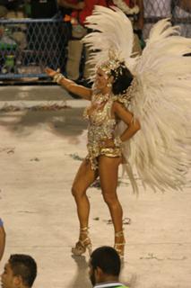 Luiza Brunet feet photo 19