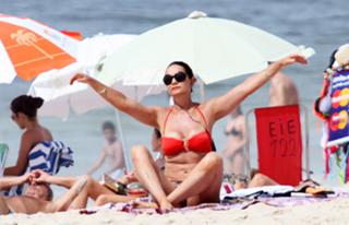 Luiza Brunet feet photo 13