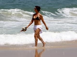 Luiza Brunet feet photo 2