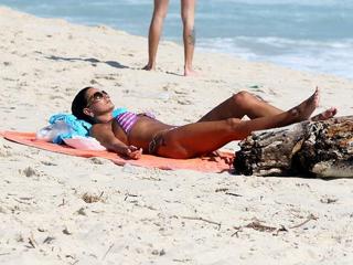 Luiza Brunet feet photo 11