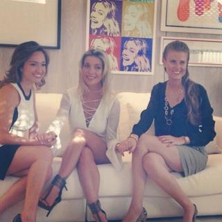 Luiza Possi feet photo thumbnail