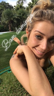 Luiza Possi feet photo thumbnail