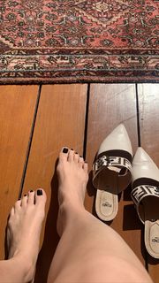 Luiza Possi feet photo thumbnail
