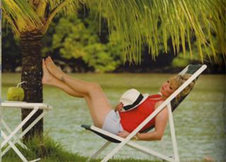 Luiza Possi feet photo thumbnail