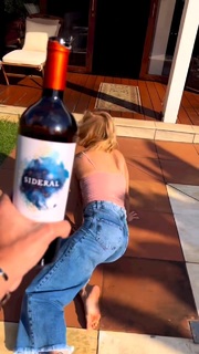 Luiza Possi feet photo thumbnail