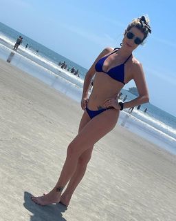Luiza Possi feet photo thumbnail