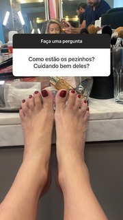 Luiza Possi feet photo thumbnail