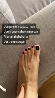Luiza Possi feet photo thumbnail
