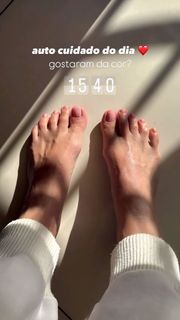 Luiza Possi feet photo thumbnail
