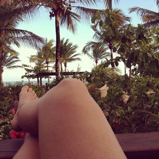 Luiza Possi feet photo thumbnail