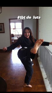Luiza Tomé feet photo 1