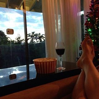 Luiza Valdetaro feet photo 15