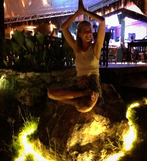 Luiza Valdetaro feet photo 7