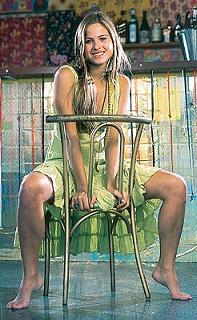 Luiza Valdetaro feet photo 6