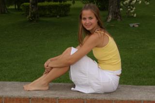 Luiza Valdetaro feet photo 20