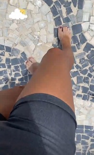 Luiza Valdetaro feet photo 10