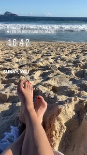 Luiza Valdetaro feet photo 18