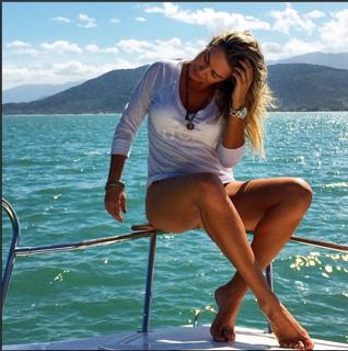 Luize Altenhofen feet photo 8