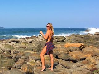 Luize Altenhofen feet photo 5