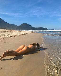 Luize Altenhofen feet photo 7
