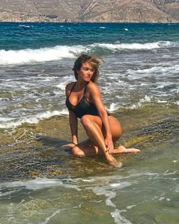 Luize Altenhofen feet photo 2